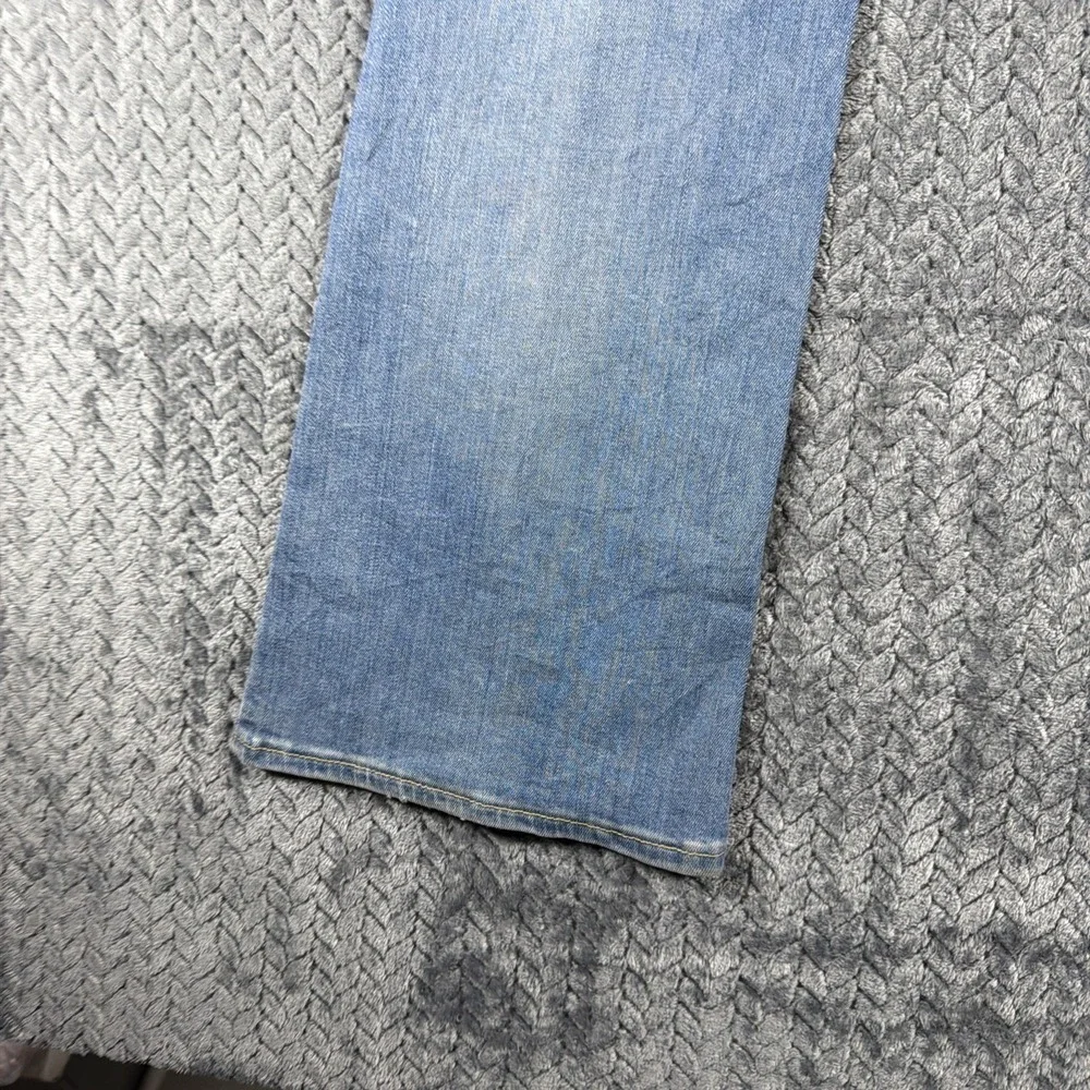 Levi's Demi Curve Women's Jeans Size 33 Bootcut Stretch Medium Wash‎ Distressed